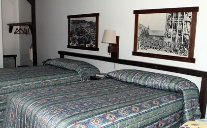 Bunkhouse Motel