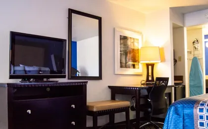 Blue Jay Inn And Suites