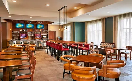 Four Points by Sheraton Fargo Medical Center