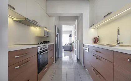 Bright 3bdr Apt with Roofgarden, Jacuzzi