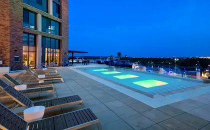 Global Luxury Suites at the Wharf
