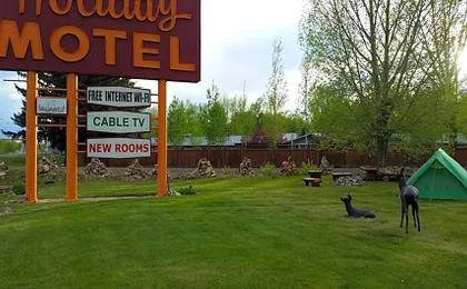 Long Holiday Motel