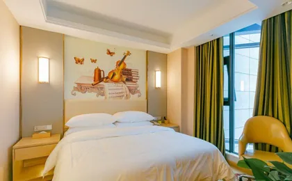 Vienna International Hotel Chengdu Exhibition Center Zhonghe Metro Station