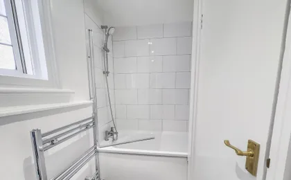 Apartment-sleeps6-parking-internet