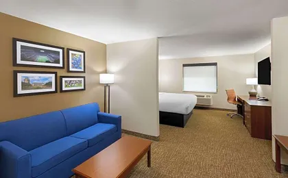 Wingate by Wyndham College Station South