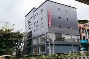 Saavees Residency