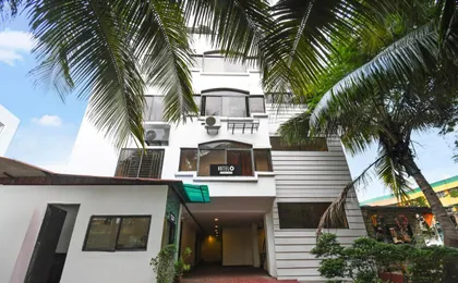 White Palace Hotel & Resort by Oyo Rooms