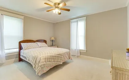 1 Mi to Dtwn & Franciscan University: Home w/ Yard
