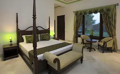 Devraj Villa - Luxury Pool Villa Udaipur