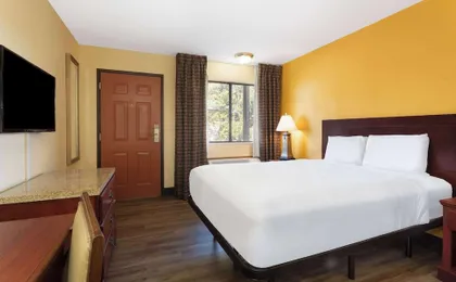 Travelodge by Wyndham Albuquerque East