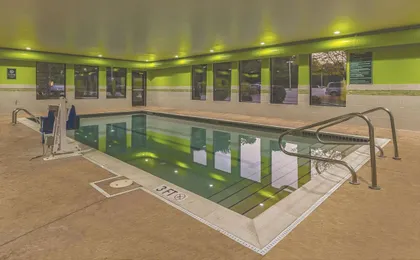 La Quinta Inn & Suites by Wyndham Cleveland Airport West