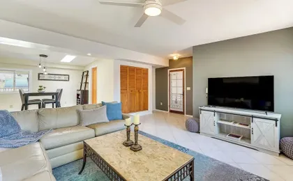 Near Catalina Hiking Trails: Mtn-view Home w/ Pool