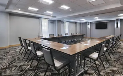 Hyatt Place Austin Arboreteum