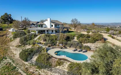 Mira Vista Manor