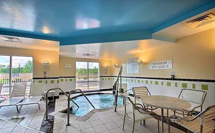 Fairfield Inn & Suites by Marriott Milwaukee Airport