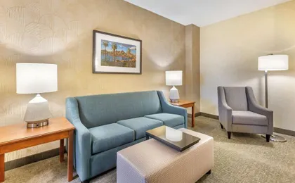 Drury Inn & Suites Phoenix Tempe