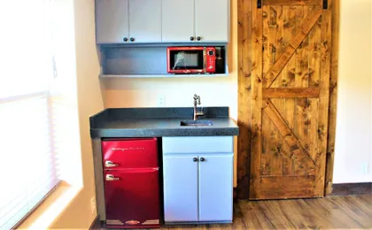 The Rustic Inn- Family Friendly Near Fiesta Texas