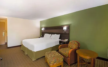 Best Western Prairie Inn & Conference Center