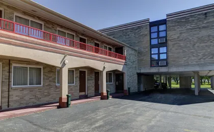 Americas Best Value Inn Barrington Chicago W