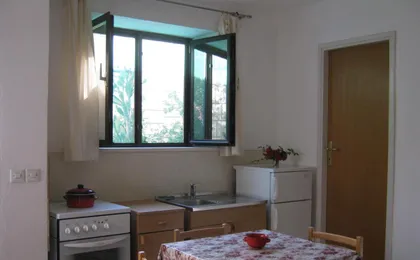 Apartments And Rooms Artemida