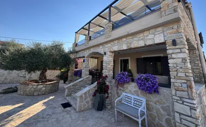 VI la Mare - Mediterranes Apartment-Feeling Mit Poolgenuss