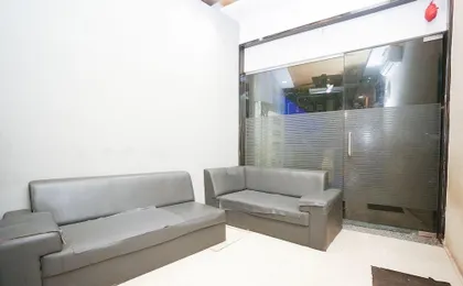 Royal Aqua by Oyo Rooms