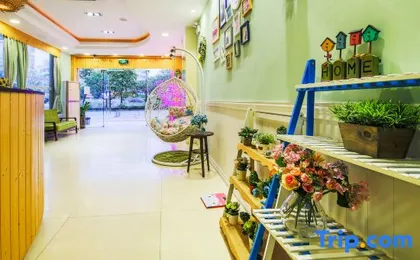 Express 8 Hotel (Shenzhen International Convention and Exhibition Center Shangnan Branch)