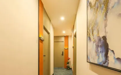 Shangju Garden Hotel (Jianghan Road Pedestrian Street Store)