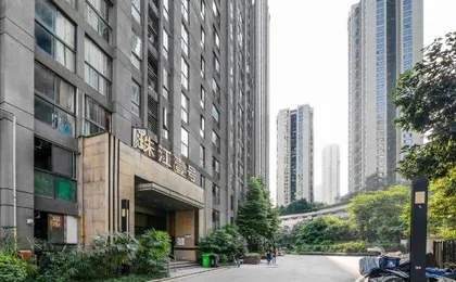 Chongqing Yueshe High-altitude River View Hotel (North Binder Road Loader Wharf Shop)