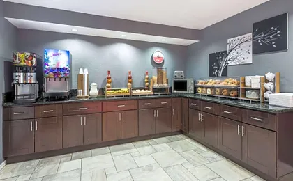 Ramada by Wyndham near SeaWorld / Mission Beach