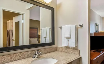 La Quinta Inn & Suites by Wyndham N Little Rock-Mccain Mall