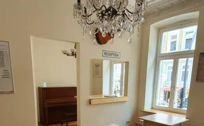 Buch-Ein-Bett Hostel