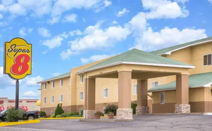 Super 8 by Wyndham Dodge City