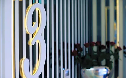 Hotel 9