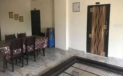 Hotel Dharohar Palace