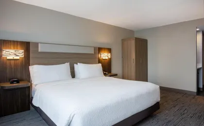 Holiday Inn Express & Suites Bradenton East-Lakewood Ranch