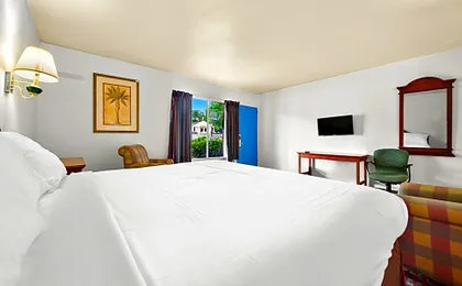 Capitol Inn and Suites
