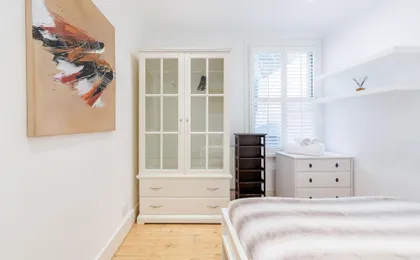 Bright Welcoming Apartment with Terrace, Fulham 3 Bed