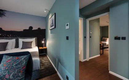 Camera Hotel