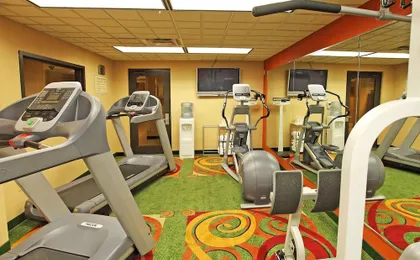 Country Inn & Suites by Radisson, Tyler University Area