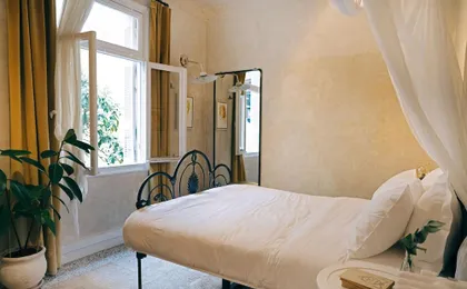 Shila Athens