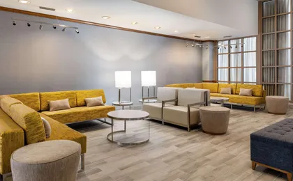 Clarion Hotel Milwaukee Airport (Ex. Radisson Milwaukee Airport)