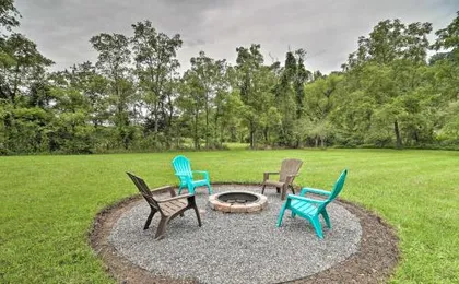 Hendersonville Home w/ Fire Pit: 5 Mi to Downtown!