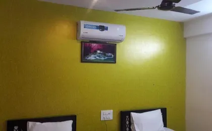 Maruthi Residency