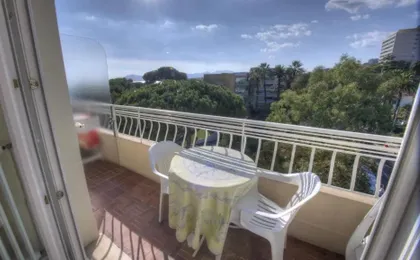 Studio 3 étoiles Vue mer 150m Plages Parking Clim WIFI