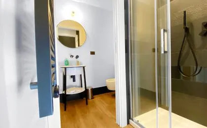 BNB Capital Milano Central Station Red