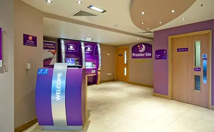 Premier Inn Edinburgh - Princes Street