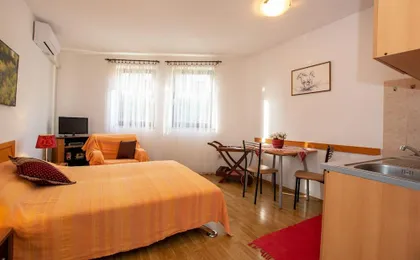 Apartments Mirjana