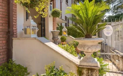 CRYS: Apartments, Holiday, Business, Verde
