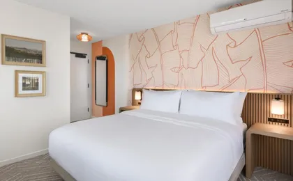 The Ambassador Hotel of Waikiki, Tapestry Collection by Hilton